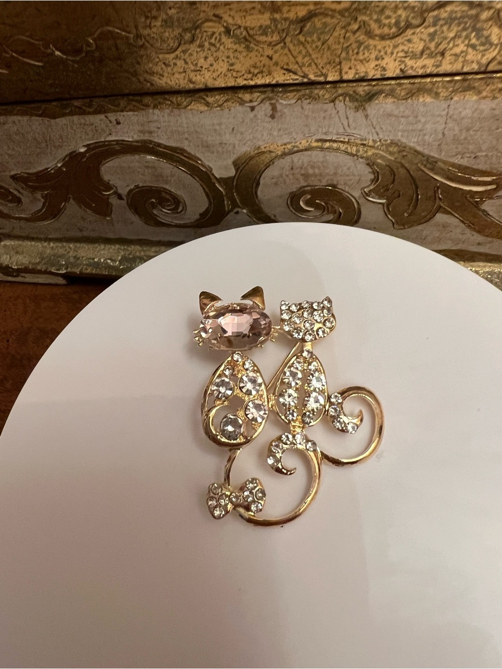 Gold Tone Pink Crystal Cat Brooch - New